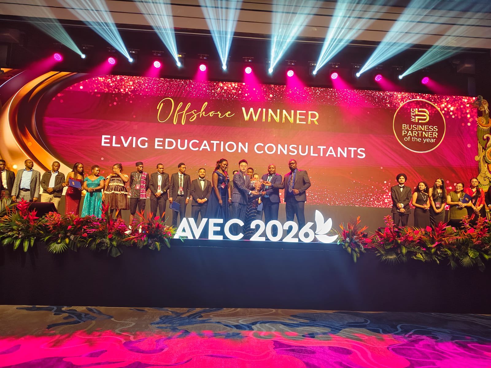 Elvig receiving the AVEC 2026 Offshore Business Partner of the Year recognition in Bali